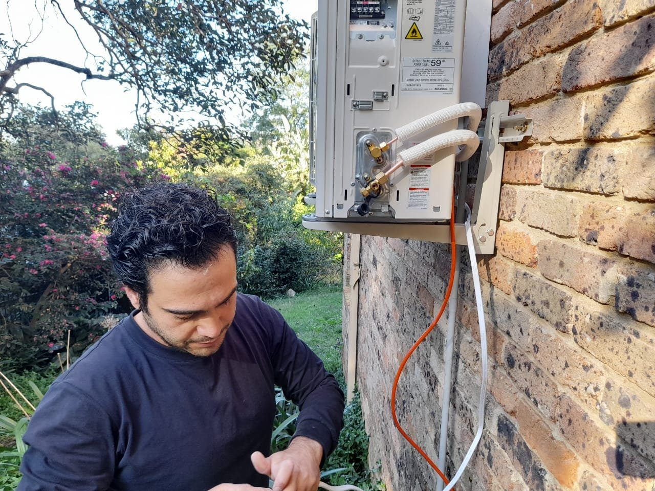 AC Repair And Gas Recharge Service