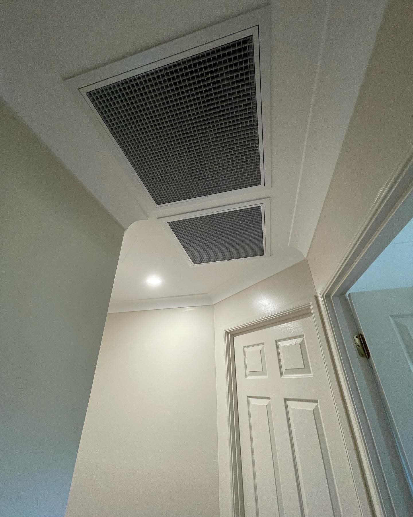 Ducted System Linear Slot Diffuser